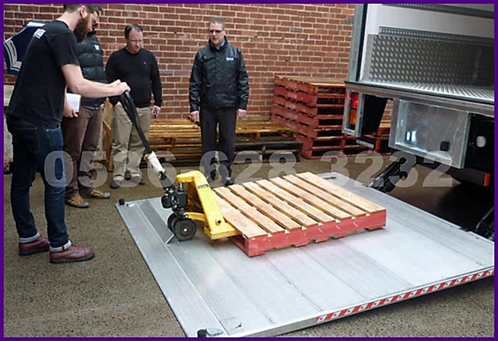 İSTANBUL LİFTLİ YÜK NAKLİYE KAMYONU